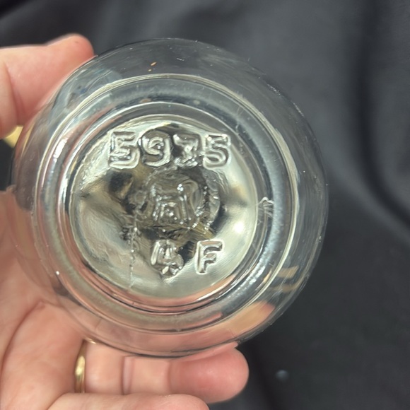 Vintage Nut Chopper with Glass Jar - Picture 4 of 4